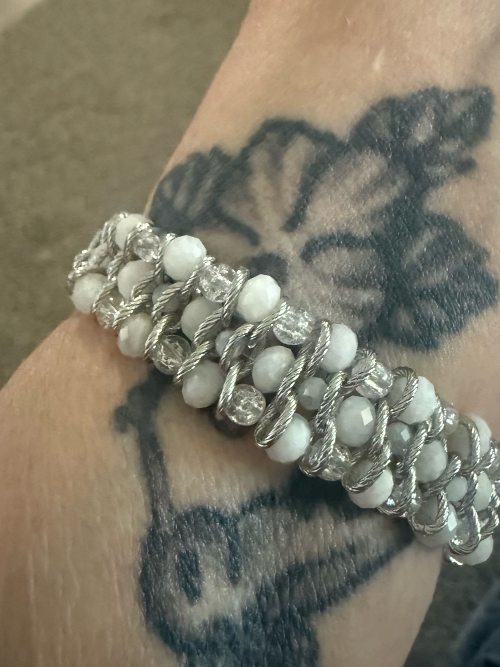 White and Silver Pearl Beaded Apple Watch Band. Fits 42-44mm and a large wrist - Picture 3 of 6
